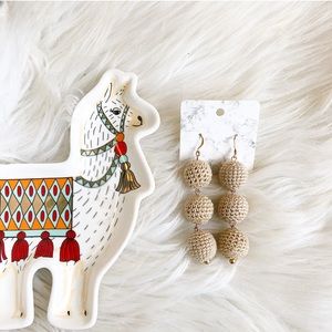 Handmade Taupe knitted drop earrings